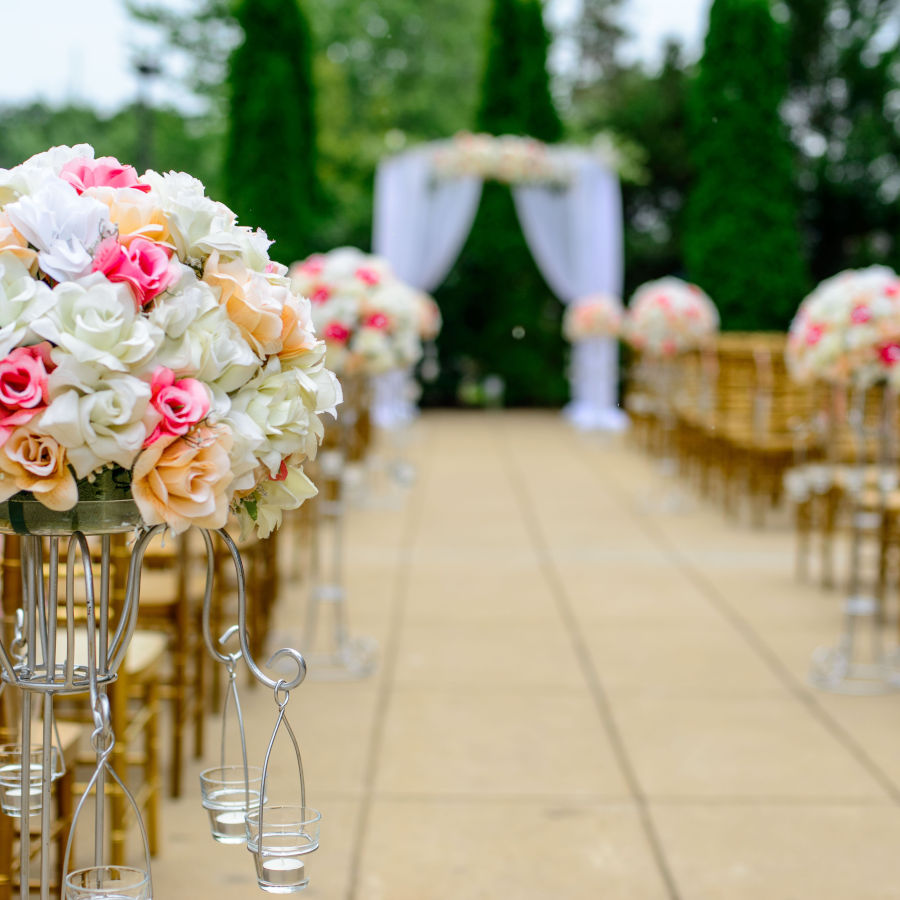 boda sencilla, boda al aire libre, boda perfecta con un presupuesto reducido, flores para boda,